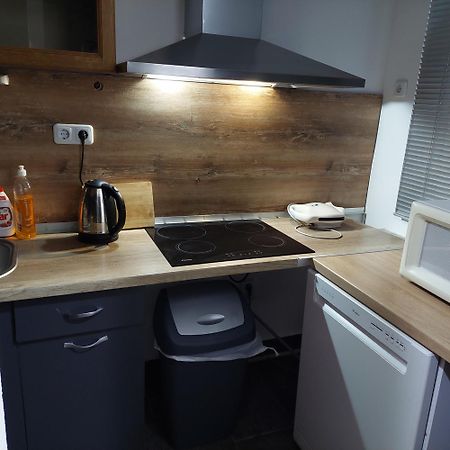 Ujszeged Apartman Zewnętrze zdjęcie