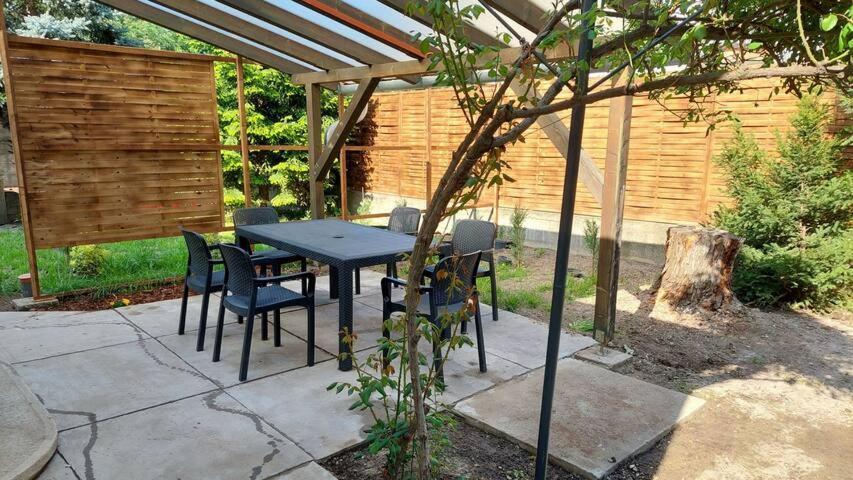 Ujszeged Apartman Zewnętrze zdjęcie