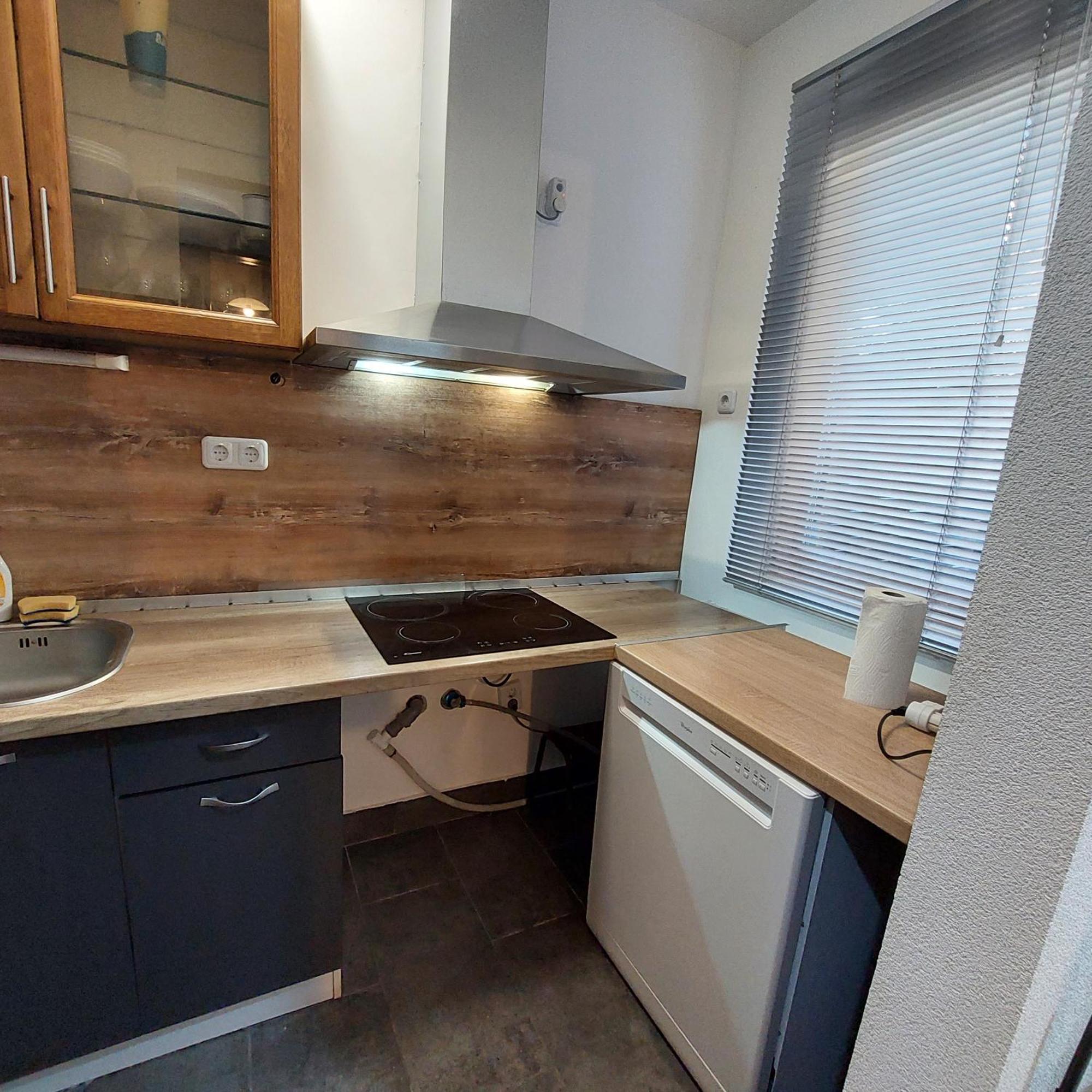 Ujszeged Apartman Zewnętrze zdjęcie