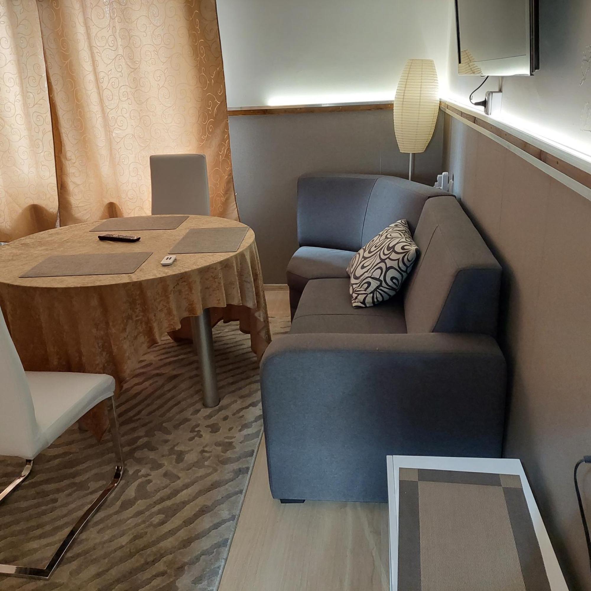 Ujszeged Apartman Zewnętrze zdjęcie