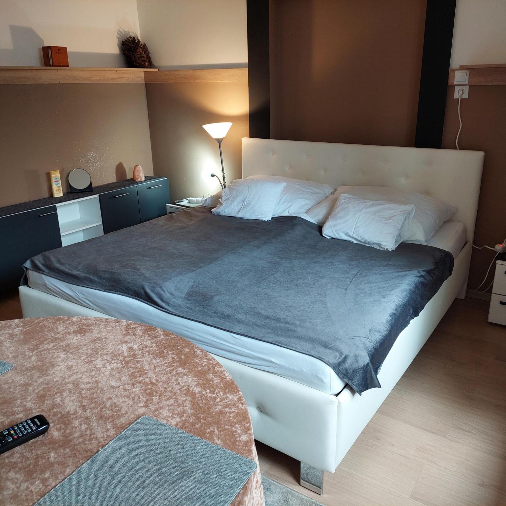 Ujszeged Apartman Zewnętrze zdjęcie