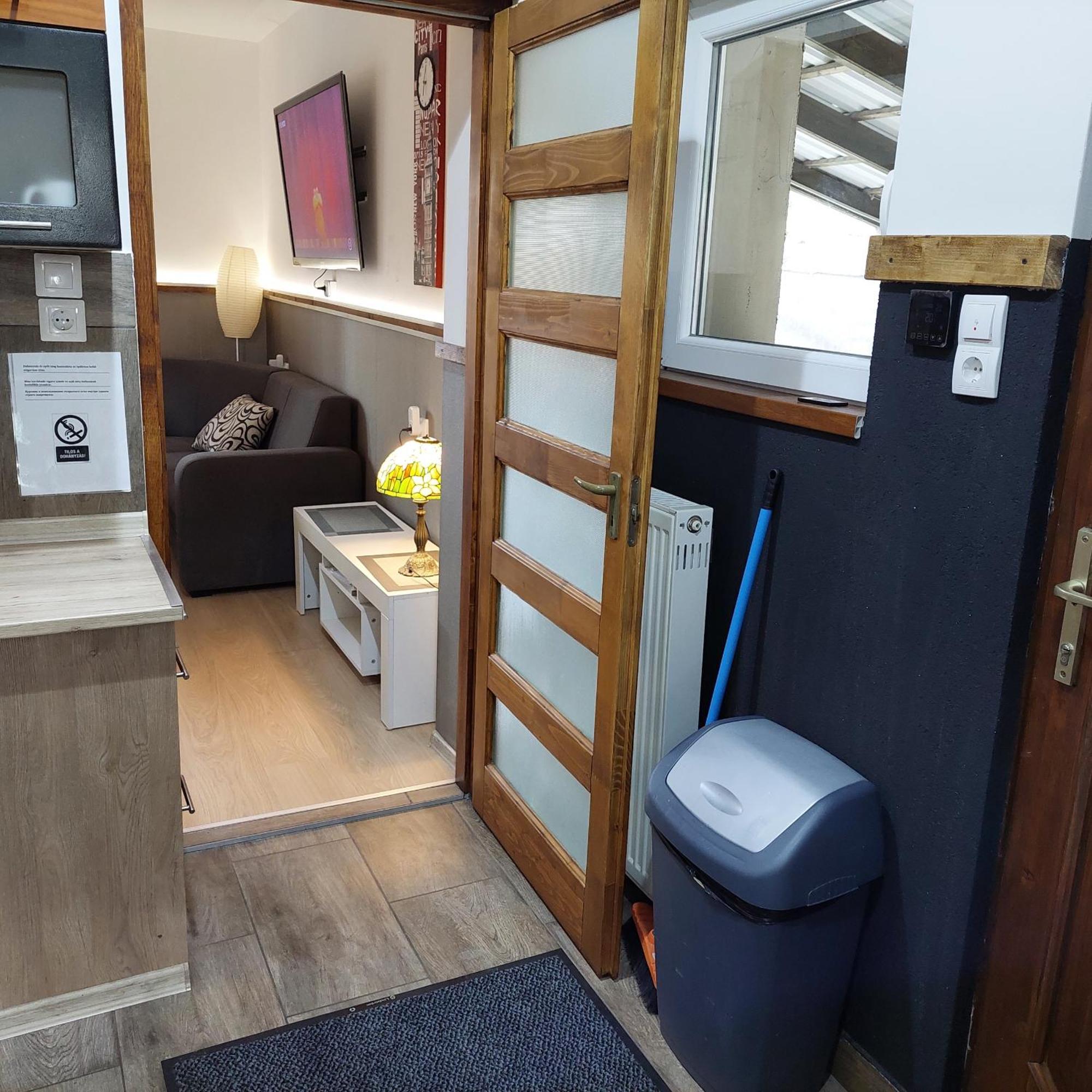 Ujszeged Apartman Zewnętrze zdjęcie