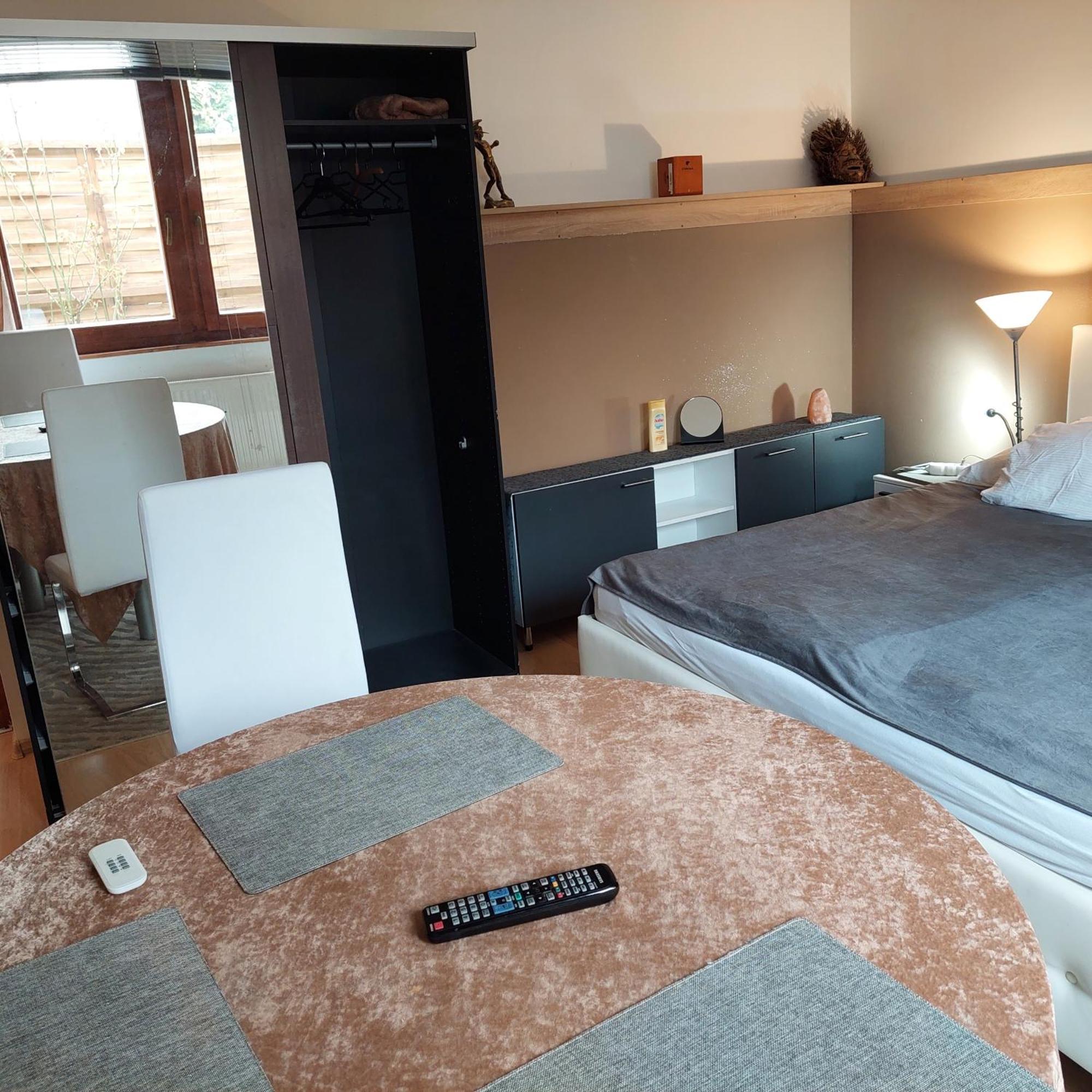 Ujszeged Apartman Zewnętrze zdjęcie