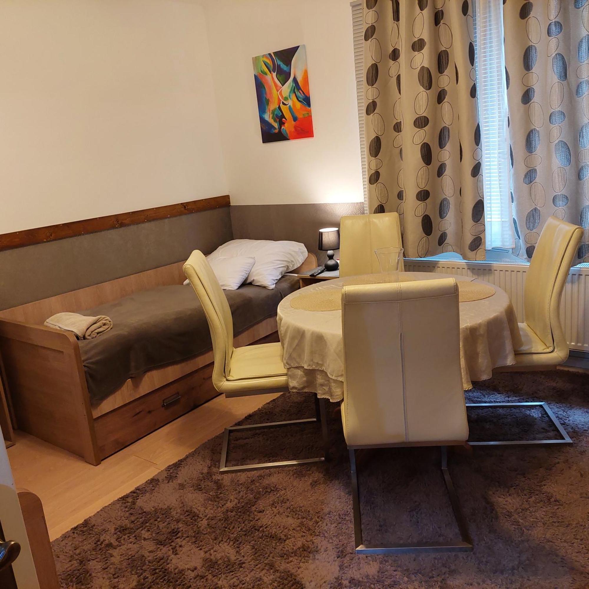 Ujszeged Apartman Zewnętrze zdjęcie